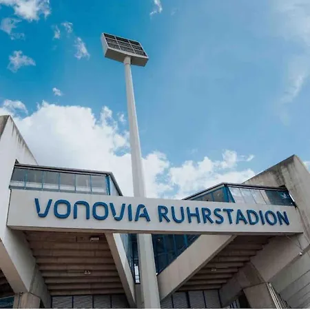 Ueber Den Daechern Von *