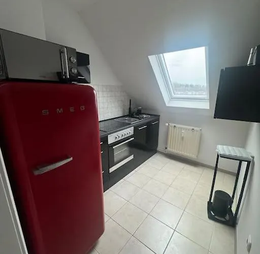 über Den Dächern Von *