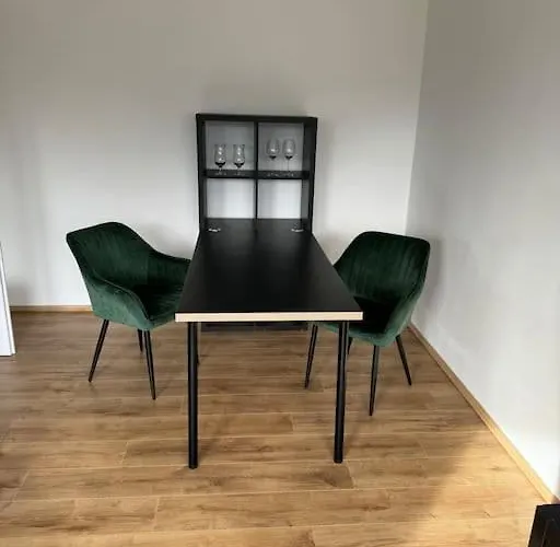 Apartamento über Den Dächern Von *
